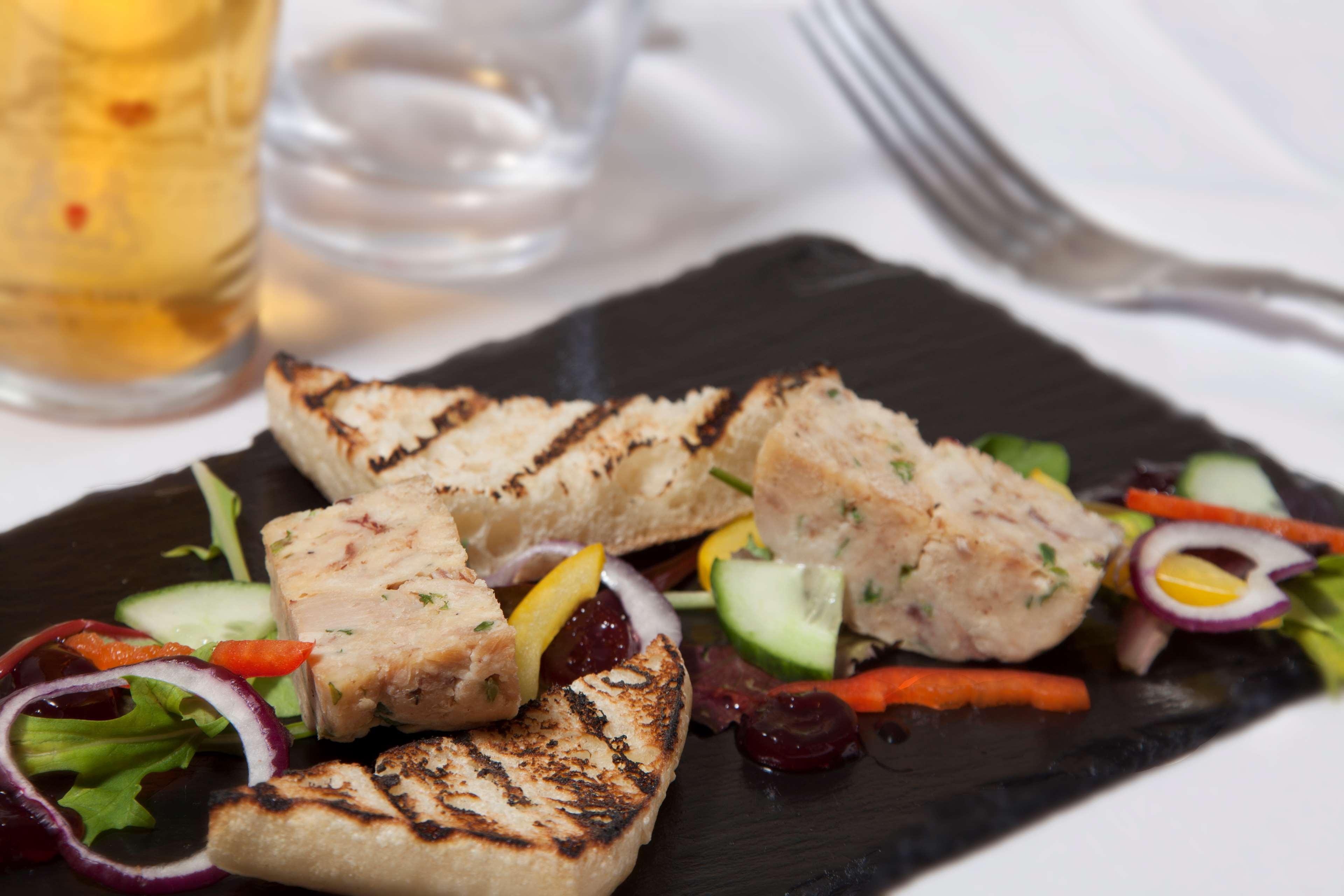 Best Western Premier Heronston Hotel & Spa Bridgend  Exteriör bild