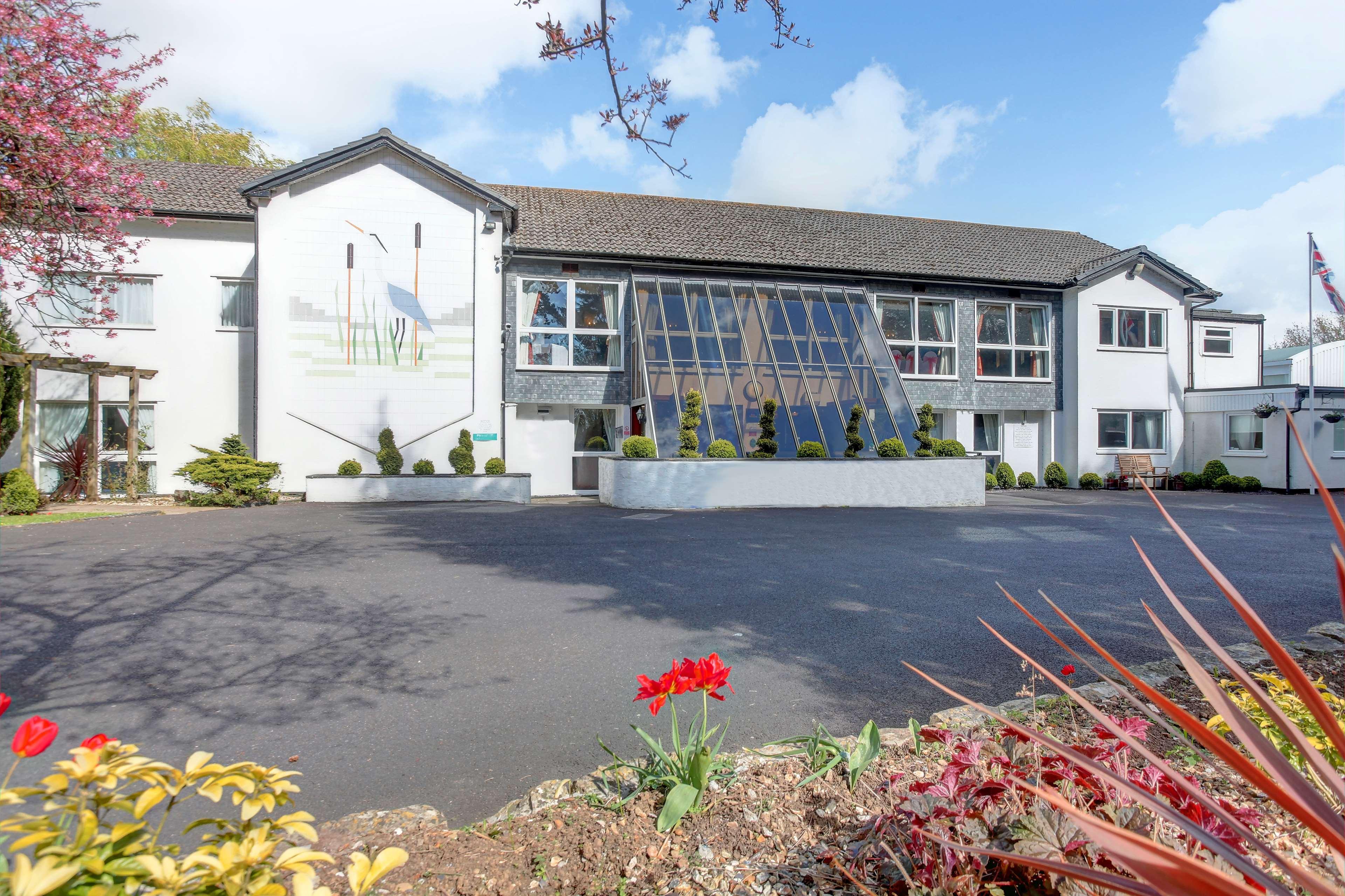 Best Western Premier Heronston Hotel & Spa Bridgend  Exteriör bild
