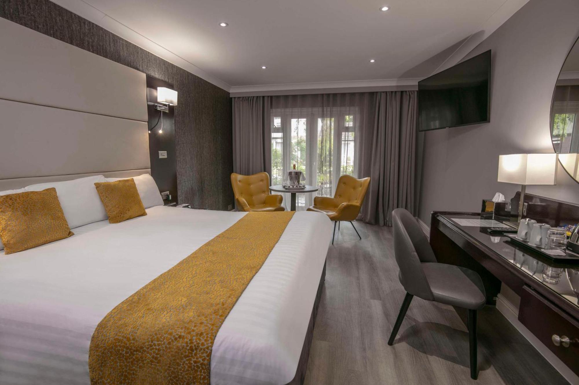 Best Western Premier Heronston Hotel & Spa Bridgend  Exteriör bild