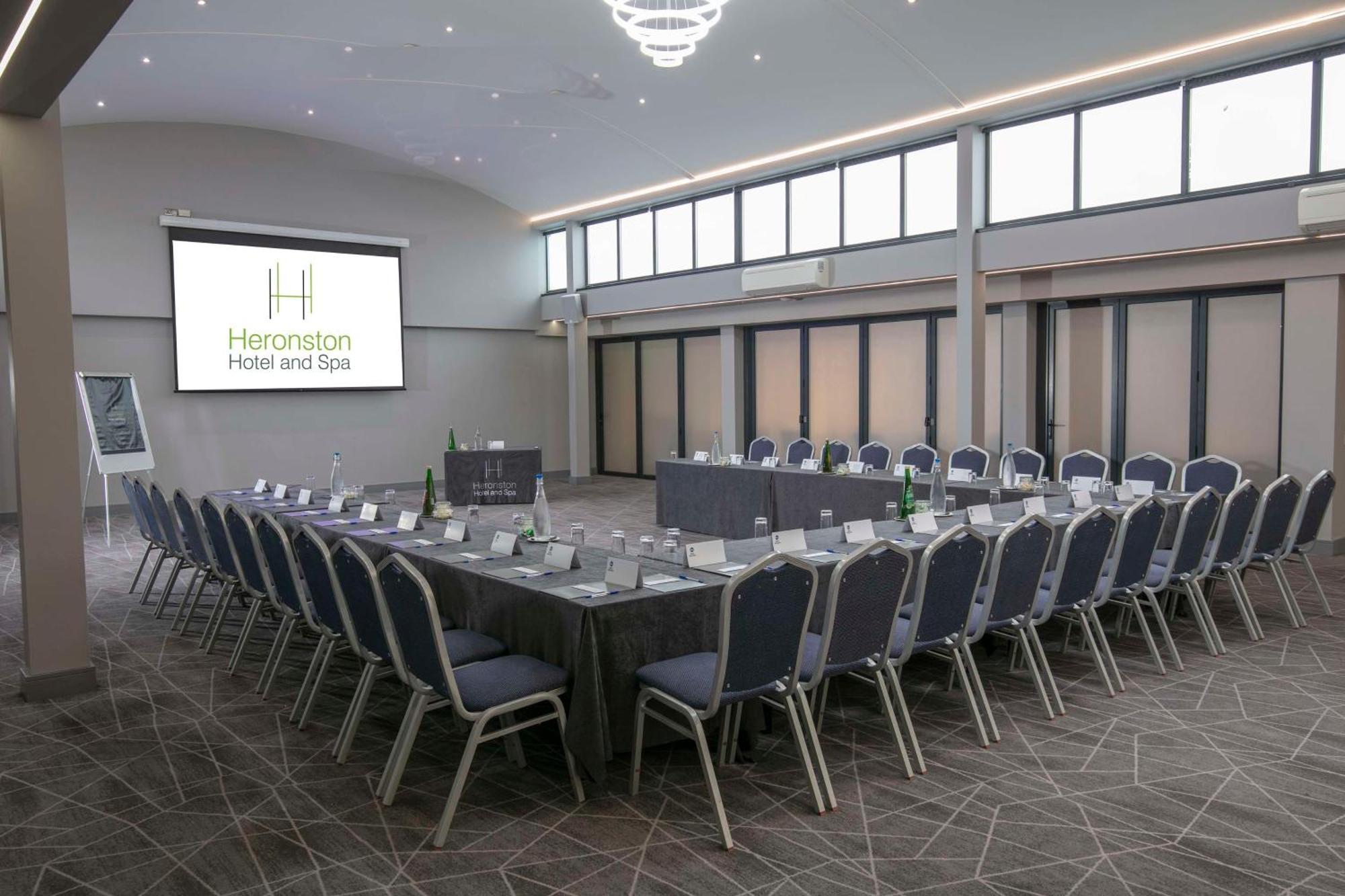 Best Western Premier Heronston Hotel & Spa Bridgend  Exteriör bild