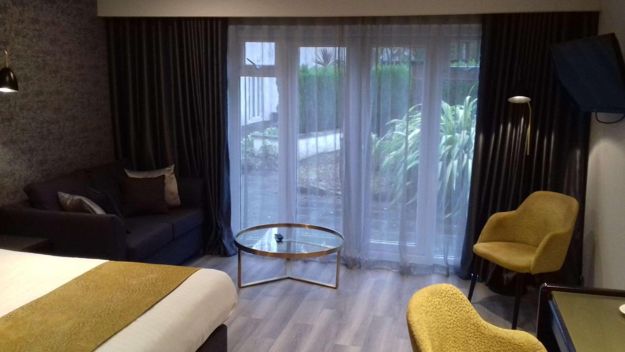 Best Western Premier Heronston Hotel & Spa Bridgend  Exteriör bild