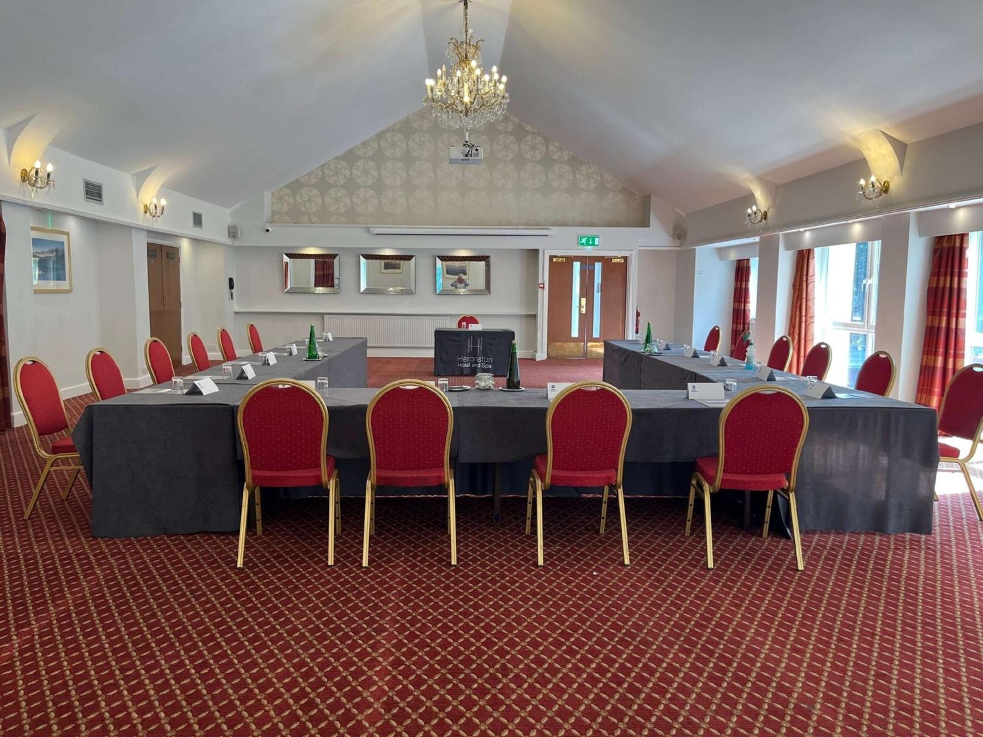 Best Western Premier Heronston Hotel & Spa Bridgend  Exteriör bild